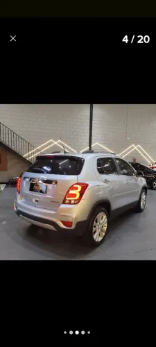 Tracker 2018 prata 55.000 km