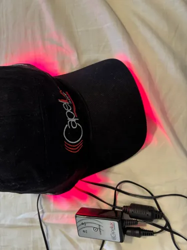 BONÉ DE LED CAPELUX