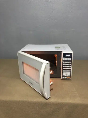Microondas Panasonic bem conservado 
