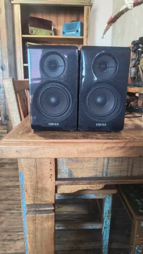 Monitor Edifier BT33+