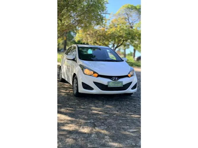 Hyundai HB20S C.style/c.plus1.6 Flex 16V Aut. 4P 2015