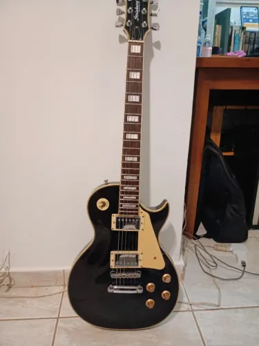 Les Paul Strinberg