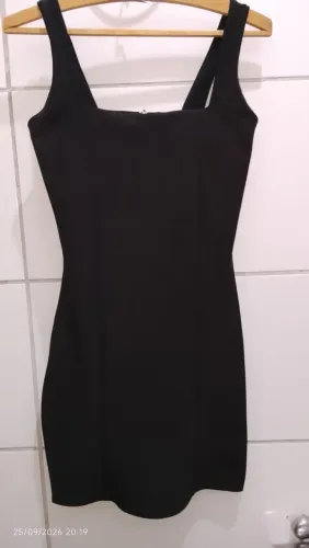 Vestido preto tamanho P usado