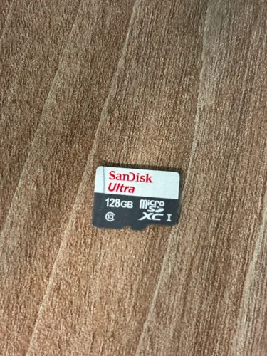 Cartão MicroSD sandisk 128 gb, com porta cartão MicroSD (comporta 2 cartões MicroSD)