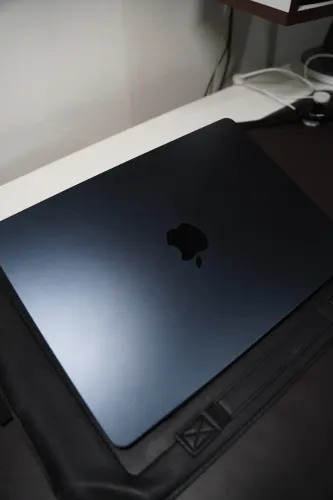MacBook M2 air, 16gb, 256gb sdd 