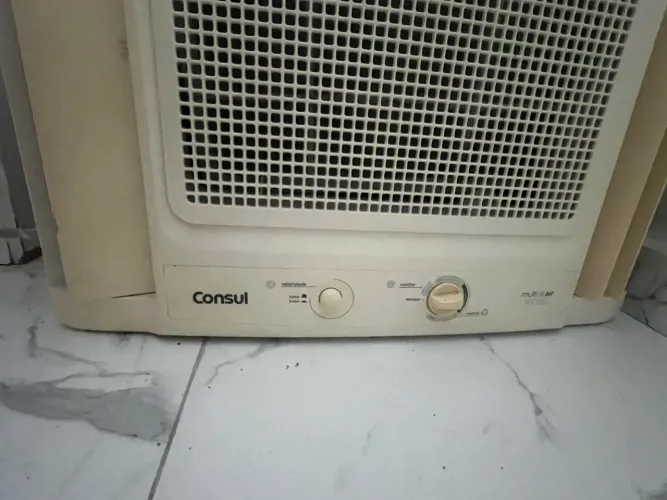 Ar-Condicionado de Janela Consul Multi Air - Perfeito Funcionamento