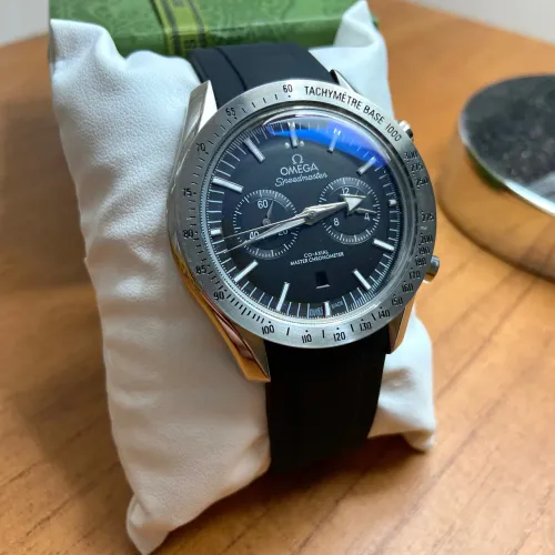 Relogio Omega Speedmaster 42mm pulseira borracha Automatico