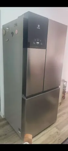 Geladeira Eletrolux 3 portas 590 litros inverse