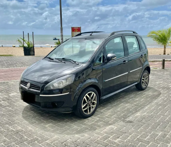 Fiat Idea Sporting 1.8 Flex 16V 5P 2012