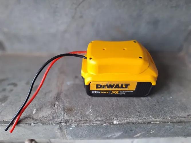 Adaptador de bateria 20v dewalt para parafusadeira comum