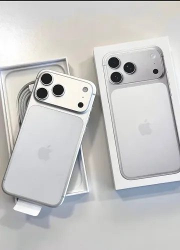 iPhone 17 Pro Prata 256 GB ( lacrado) 1 ano de garantia Apple 