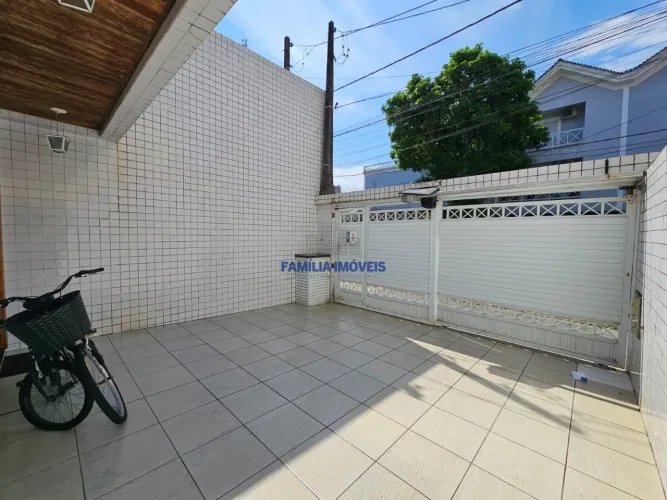 Casa Triplex à Venda 4 Quartos 2 Suítes Churrasqueira Santos/ SP