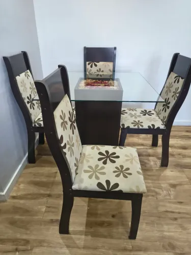 Mesa vidro 4 cadeiras