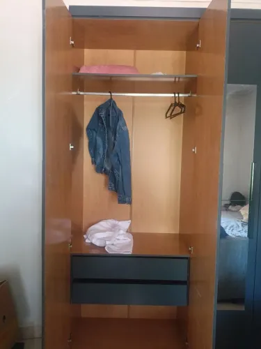 Guarda roupa Semi Novo