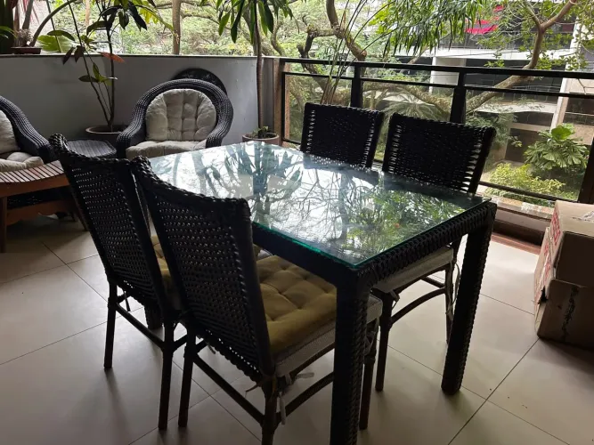 Conjunto varanda fibra 07 peças -Barra, mesa vidro+4 cadeiras+2 poltronas e mesinhaR$ 2500
