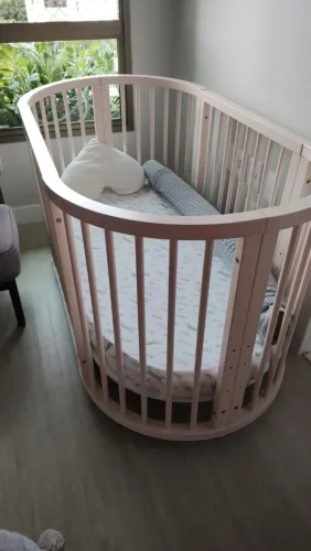 Berço Evolutivo Sleep - 3 em 1 com 2 colchões - Cor: Rosa<br>*R$ 750,00*