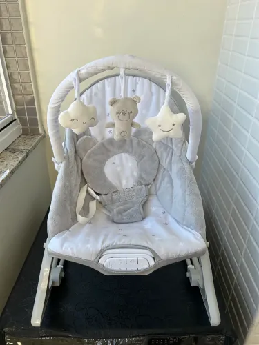 Cadeira de Descanso Bebê Musical Polar Bege Maxi Baby - Até 18 kg