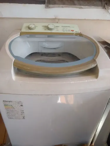 Máquina de lavar roupa Brastemp com defeito