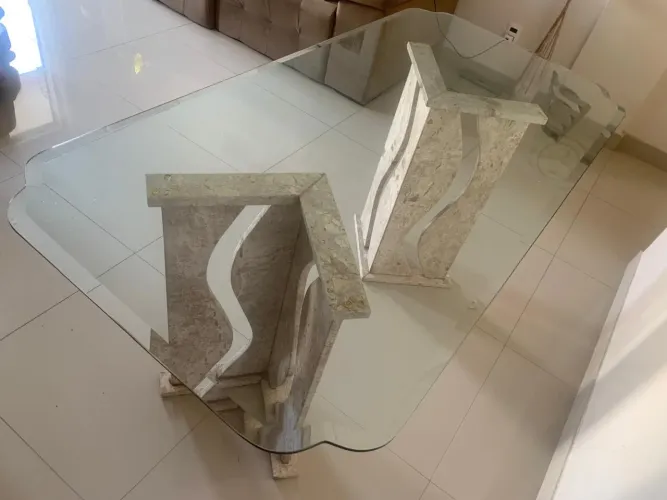 Mesa de Vidro com Base de Mármore Travertino