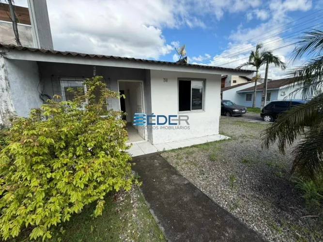 Casa averbada com 2 dormitórios à venda, 52 m² por R$ 375.000 - Cidade Nova - Itajaí/SC