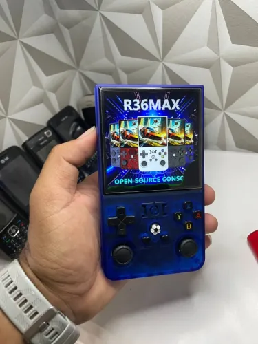 Console Portátil R36 Max com Tela Trincada (Peças ou Reparo)