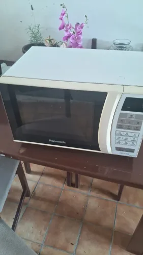 Micro-ondas Panasonic 21L