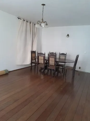 Mesa Madeira nobre