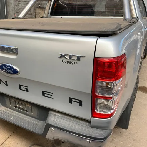 Sucata de Ranger XLT 2.5 flex 2016 pra retirar peças