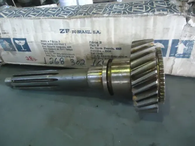Eixo piloto MB, Volvo S6-90 novo ZF 18 dentes 