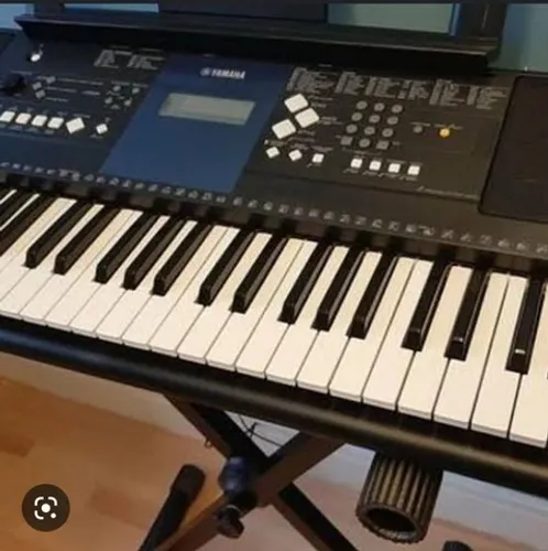 PROMOÇÃO Teclado Yamaha PR E333