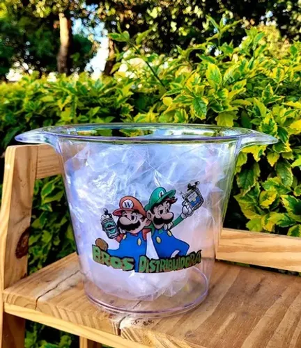 Baldes de gelo com a sua logomarca