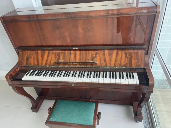Piano Essenfelder, 1976 - Excelente Estado