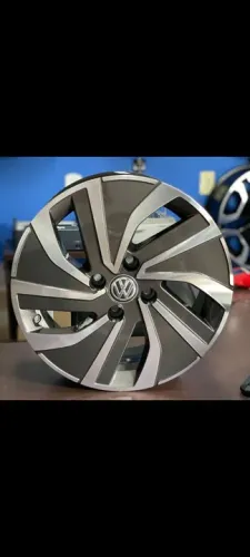Rodas modelo TCross aro15 novas em até 10x de R$256,00 no cartão de crédito