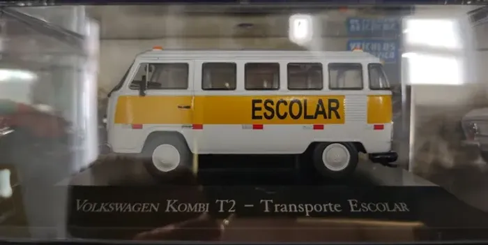 Miniatura Kombi T2 - Transporte Escolar - 1:43 (10 cm.)
