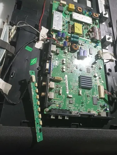 Placa principal tv Semp Toshiba DL3270(B)W mais botão comando mais cabo flat