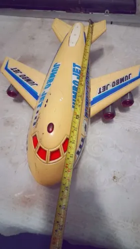 Avião de brinquedo Jumbo Jet.nao esta funcionando