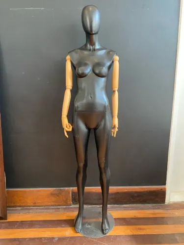 Manequim Feminino Articulado