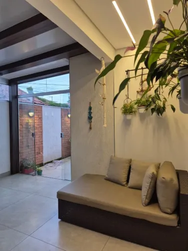 Bairro da graça. Área privativa 03 quartos, suíte, lavabo, .coz planejada, varanda, 2 vaga