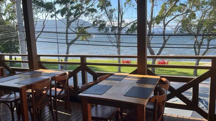 Restaurante em rota gastronômica em frente a Lagoa da Conceição Florianópolis SC