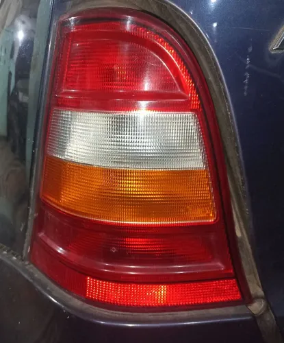 Lanterna Traseira Esquerda Mercedes Classe A 160 190 Tricolor Original Esquerdo 160 190