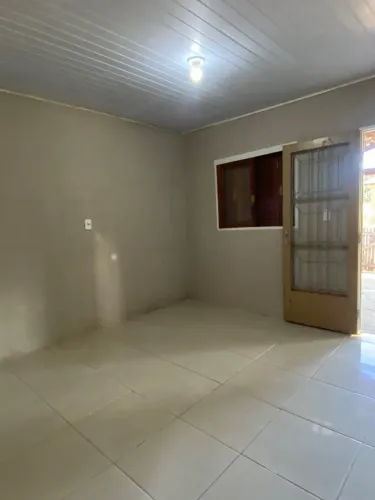 Aluga-se casa em Águas Claras/ Viamão RS