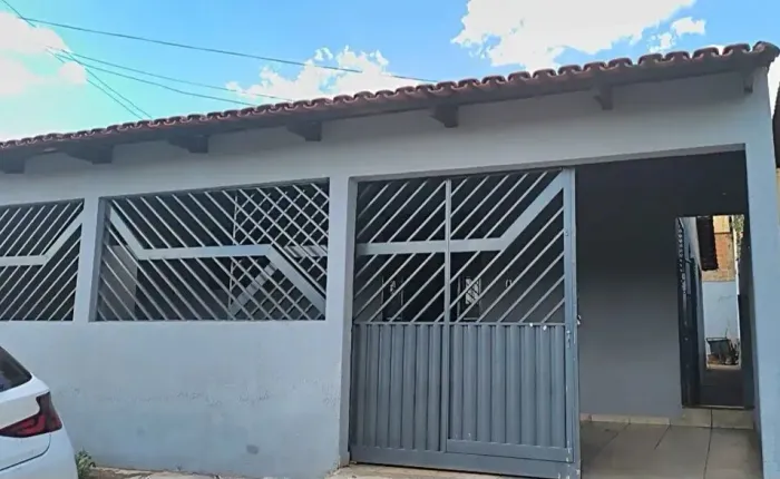 * CASA A VENDA NO PAAR!!!