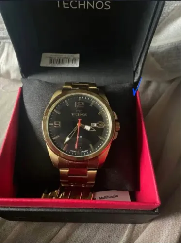 Relógio Technos Dourado - Elegância e Estilo