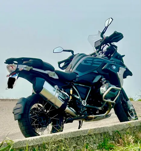 BMW GS 1250 TRIPLE BLACK