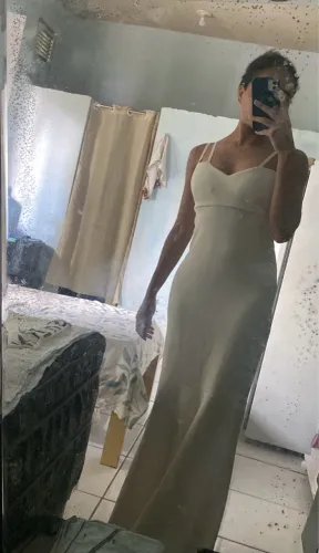 Vestido Longo Elegante Off-White