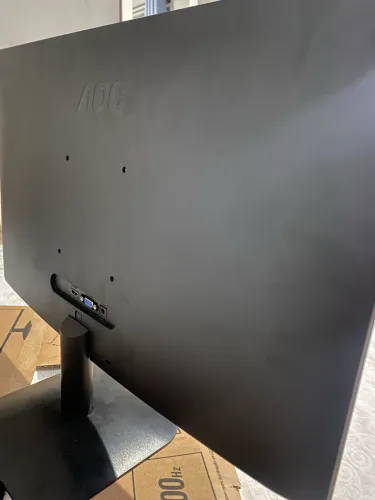 Vendo Monitor AOC 24 polegada tudo completo