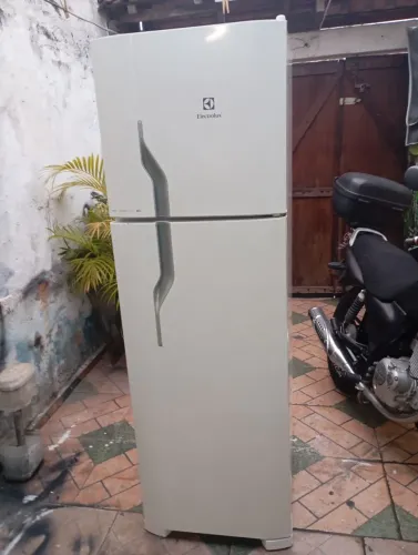 GELADEIRA FROSFREE (sou de São Mateus zl)