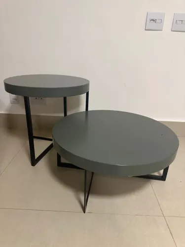 Conjunto de Mesas Laterais Redondas Modernas