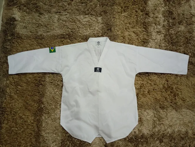 Kimono de Taekwondo pouco uso