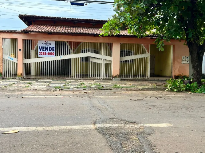 CASA RESIDENCIAL - AVENIDA PEDRO LUDOVICO - VILA CANAÃ - COD 1541